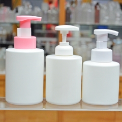 Shampooflaschen aus Plastik